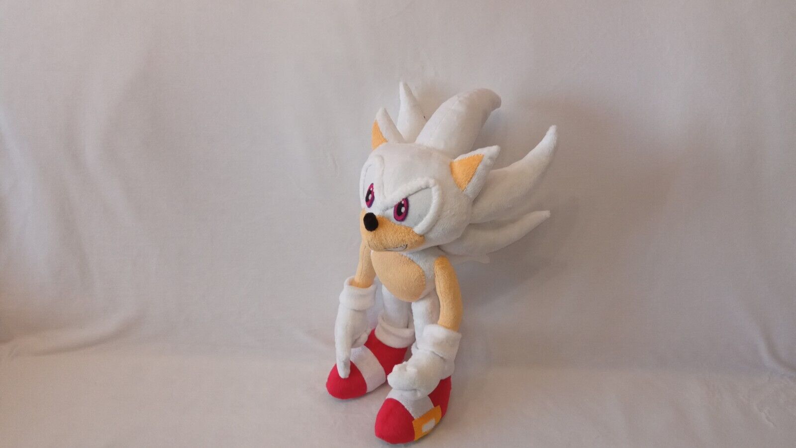 Custom plush, inspired by white Hyper Sonic the Hedgehog 3, made to order