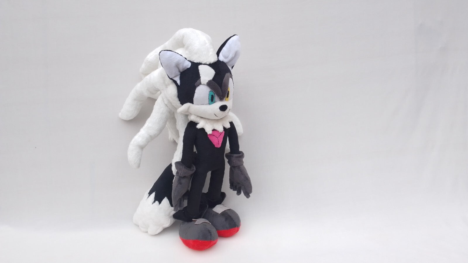 Custom plush, inspired by Sonic infinity, made to order toni