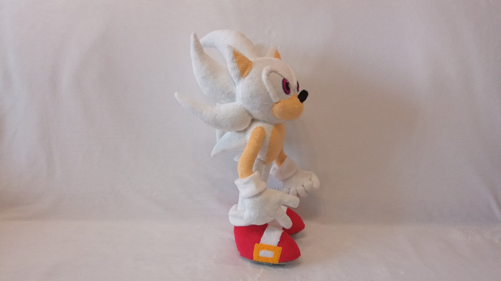 Custom plush, inspired by white Hyper Sonic the Hedgehog 3, made to order