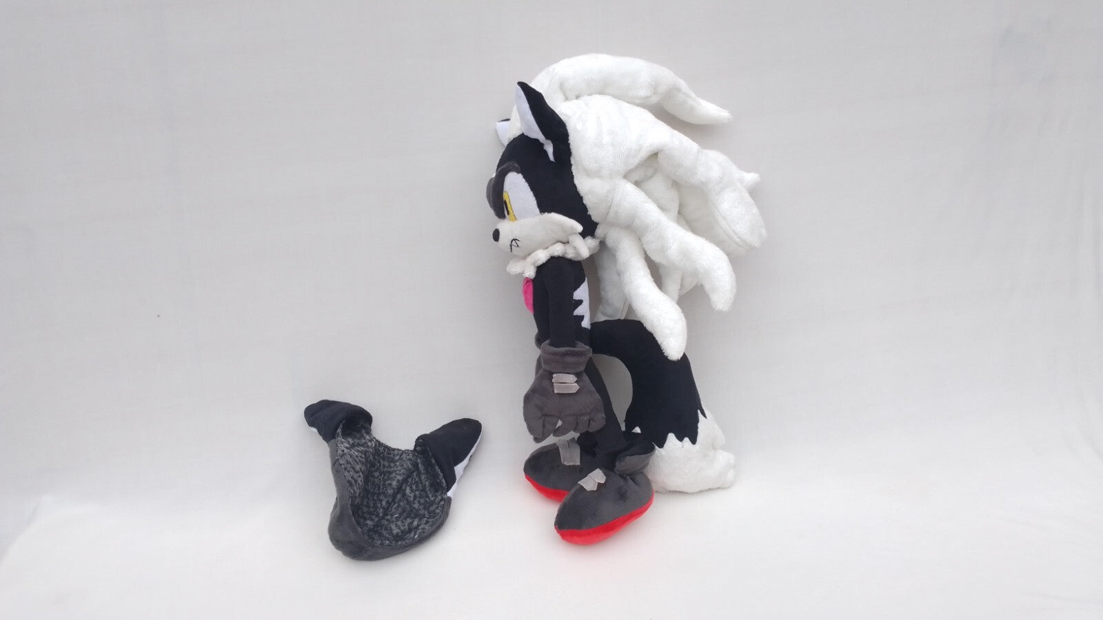 Custom plush, inspired by Sonic infinity, made to order toni
